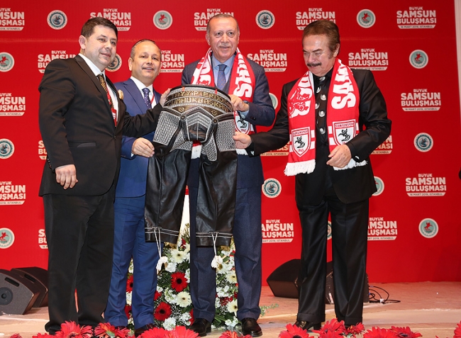 Cumhurbaşkanı Erdoğan: Savaş çığırtkanlığı yapanlar bedelini ödeyecek